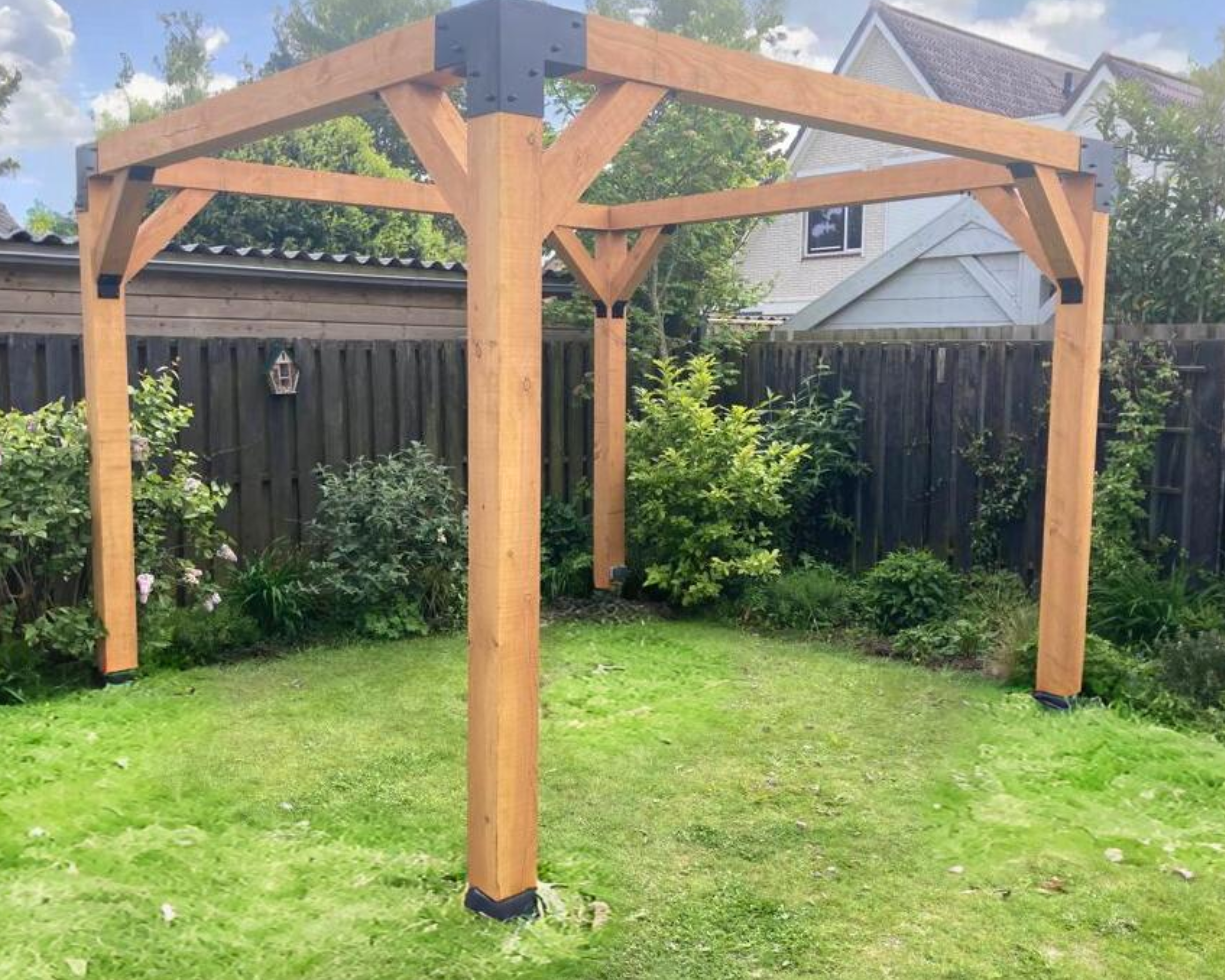 Pergola Hout Pakket | Paaldikte 15x15cm | Schaduwdoek - Rijpex